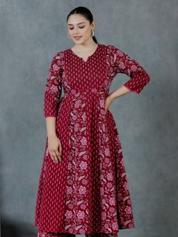 ARAMYA - Women Maroon Pure Cotton Round Neck Printed Kurta