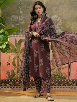 Vastramyaa - Women Brown Cotton Blend Floral Kurta With Pant & Dupatta
