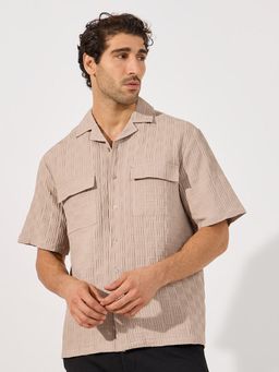 Styli - Men Textured Double Pocket Relaxed Fit Resort Collar Shirt