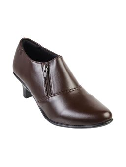 Mochi - Womens Brown Kitten Heel PumpsMochi Plain Brown Heels
