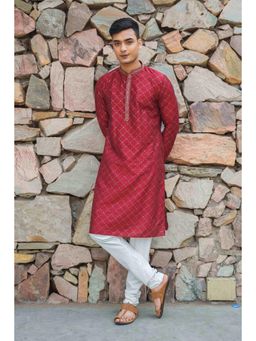 ETHNIC INDIA - Men Embroidery Mandarin Collar Straight Kurta