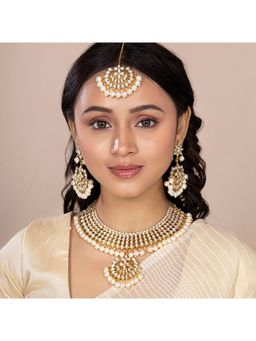 Peora - Traditional Kundan Choker Necklace Earring Maang Tikka Jewellery Set For Women (PF37N7058W)