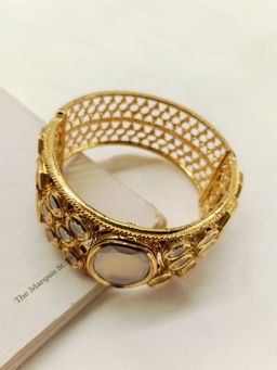 AG'S - Basanti White Kundan Kada