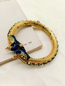 AG'S - Mahashree Multi Colour Kundan Kada