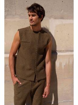 dash and dot - Multi-Color Geo Jacquard Sleeveless Jacket