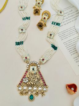 Abdesigns - Sophisticated Gold Plated Kundan Pearl Necklace with Earrings