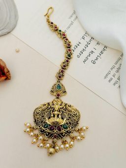 Abdesigns - Gold Plated Kemp Stone Studded and Beaded Temple Maang Tikka