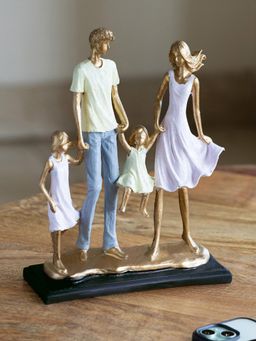 ExclusiveLane - Joyful Family Modern Decorative Showpiece(Resin, Handcrafted, 26.7 cm)