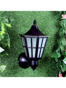 MFD HOME FURNISHING - Antique Look Hurricane Shaped Wall Lamp For Room