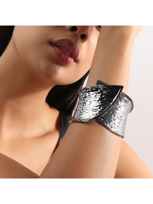 Sohi Women Dented Overlay Statement Bracelet
