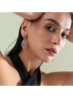 Sohi - Women Intricate Leaf Drop Earrings