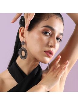 Sohi - Women Chic Cascade Drop Earrings