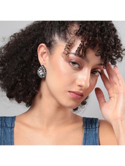 Sohi - Women Aurelia Adorn Drop Earrings