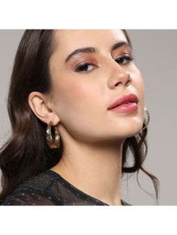 Sohi - Women Ribbed Wire Hoop Earrings