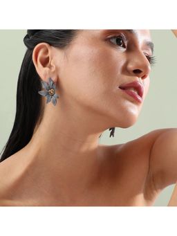Sohi - Women Flower Odessey Stud Earrings