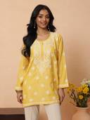Yellow color option, Currently selected