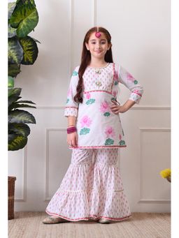 Indi-Loom Couture - White Cotton Three Fourth Sleeves Kurta With Sharara