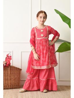Indi-Loom Couture - Red Cotton Three Fourth Sleeves Kurta With Palazzo & Dupatta