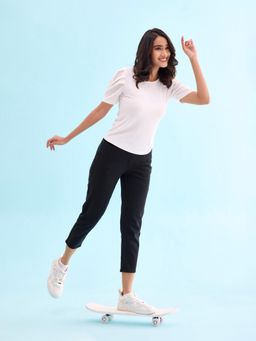 Go Colors - Women Black Solid Mid Rise Cropped Jeggings