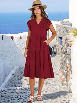 Outzidr - Burgundy Round Neck Tiered With Pockets Midi Dress