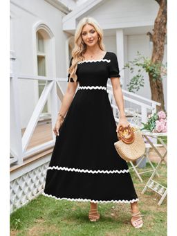 Outzidr - Black Square Neck Contrast Tipping Maxi Dress