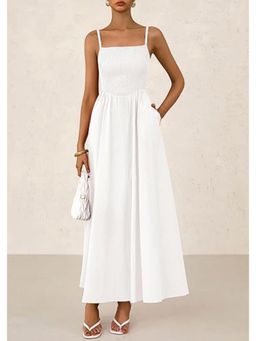 Outzidr - White Strappy Square Neck Cinched Waist With Pockets Maxi Dress