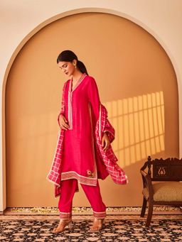 Bo Tree - Pink Janaan Kurta with Pant and Dupatta (Set of 3)