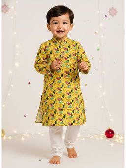 VASTRARTH - Yellow Printed Full Sleeves Mandarin Neck Kurta And Pyjama