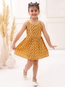 VASTRARTH - Mustard Printed Sleeveless Round Neck Dress