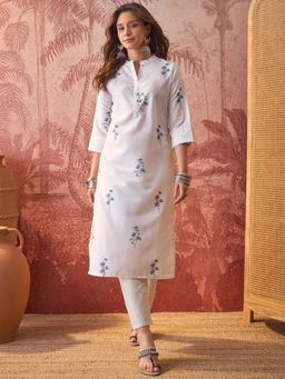 Four Steps - White Colour Printed Straight Fit Kurta
