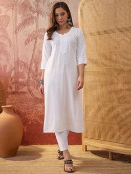 Four Steps - White Lakhani Embroidered Kurtas