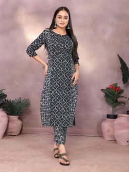 Rangita - Women Printed Cotton Grey Kurta with Pant (Set of 2)