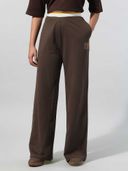Brown color option, Currently selected