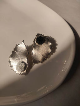 Aarjavee - Silver Ying-Yang Earring