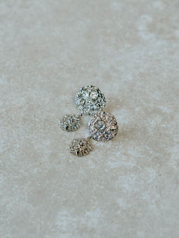 Aarjavee - Do Chaand Silver Earring