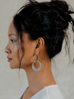 Aarjavee - Silver Roop Earring