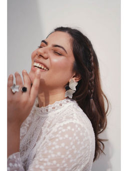 Aarjavee - Silver Petal Studs