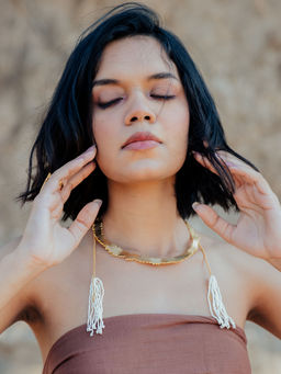 Aarjavee - Choka Golden Necklace