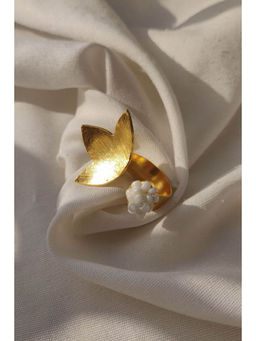 Aarjavee - Gold Petal Ring