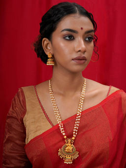 Teejh - Grand Pearl and Glossy Gold Motif Long Chain (Set of 2)