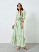 Green color option, Sold out, Currently selected