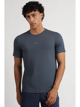 Reebok - Men Navy Blue Textured T-Shirt
