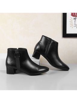 Mochi - Women Black Casual Boots