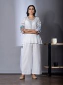 White color option, Sold out, Currently selected