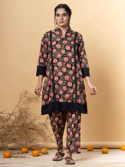 Readiprint - Cotton Fabric Black Printed Kurta and Pant (Set of 2)