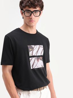 Rare Rabbit - Men Lobe Black Cotton Blend Graphic Print T-Shirt