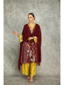 Tanu Malhotra - Old Wine Side Panel Buti Kurta with Scalloping Dupatta (Set of 3)