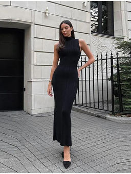 MISS MOSA BY AKANKSHA - Black Hastor Luxe Soft Knit Dress