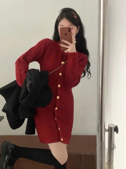 MISS MOSA BY AKANKSHA - Red Leah Premium Woolen Knitted Short Dress