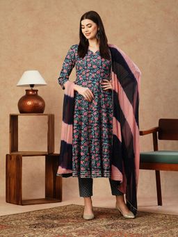 Gahan - Rayon Gota Flared Floral Printed Anarkali with Pant & Colourblock Dupatta (Set of 3)